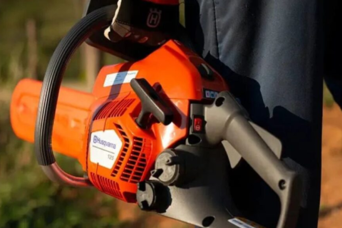 Black Decker Lht 2436 Hedge Trimmer Smokes and Stops